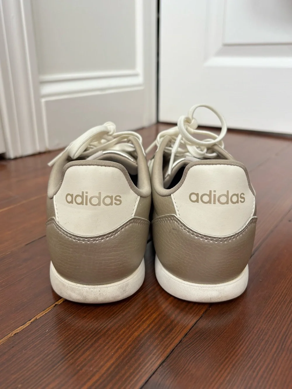adidas Barreda Lo Sneaker